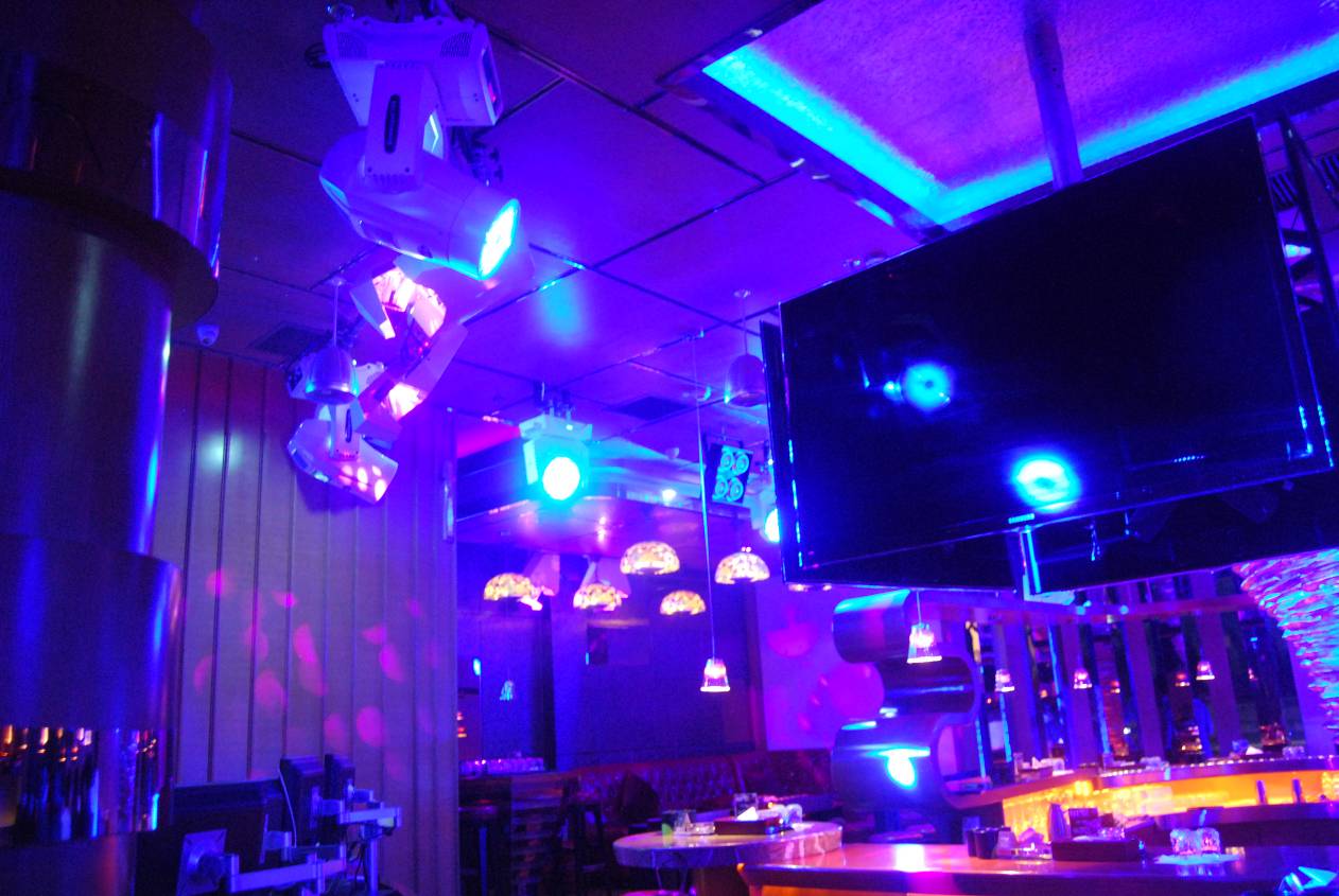 酒吧灯光系统